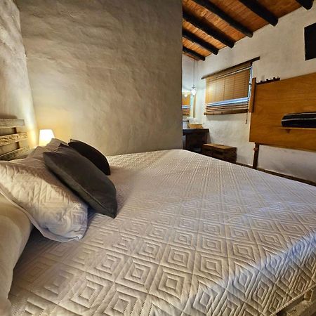 Cabanas Y Hostal Bonanza Mesa De Los Santos Los Santos  Kültér fotó